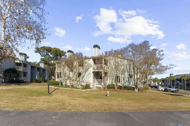 $2,000 | 1481 Center Street, Unit 703, Mount Pleasant, SC 29464