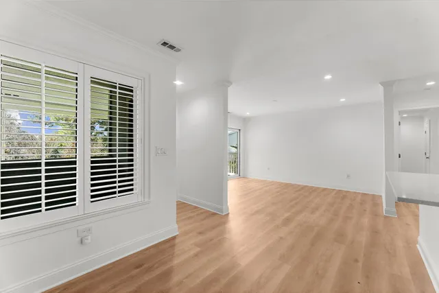 $2,000 | 1481 Center Street, Unit 703, Mount Pleasant, SC 29464