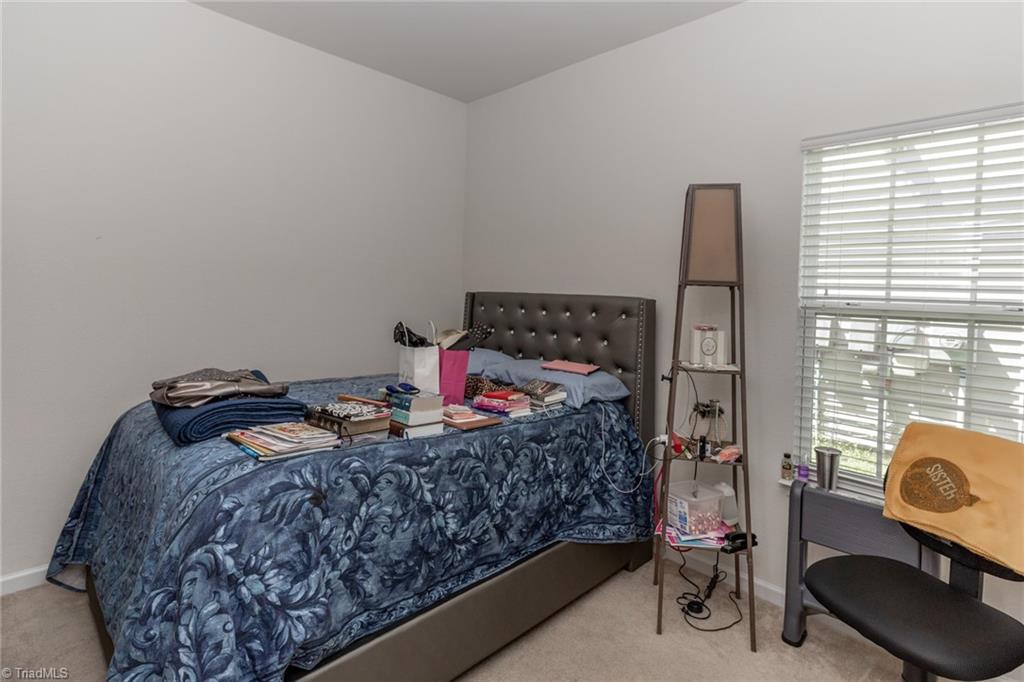 729 Spinning Wheel Point High Point, NC 27265 - Photo 13 of 31 Gallery Image 13