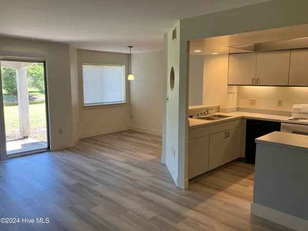 $1,300 | 891 Mh Marina Road, Unit 3, Calabash, NC 28467