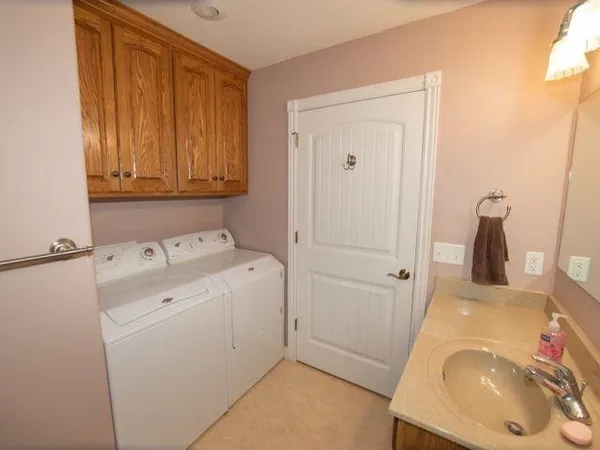 $165,000 | 602 Lawrence Avenue, Durham, KS 67438