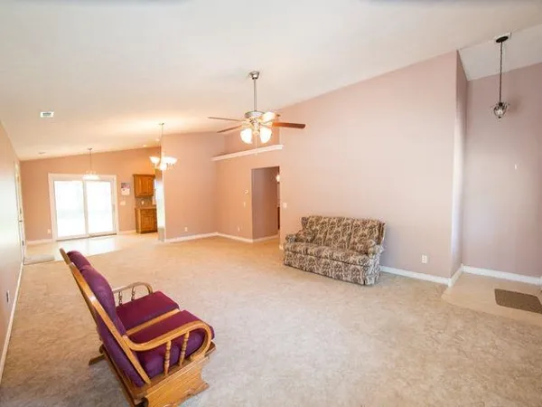 $165,000 | 602 Lawrence Avenue, Durham, KS 67438