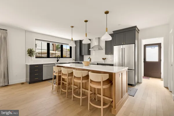 $1,550,000 | 4407 20th Road North, Arlington, VA 22207