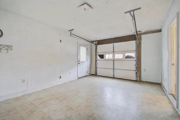 $2,495 | 47 Rivers Point Row, Unit 3, Charleston, SC 29412