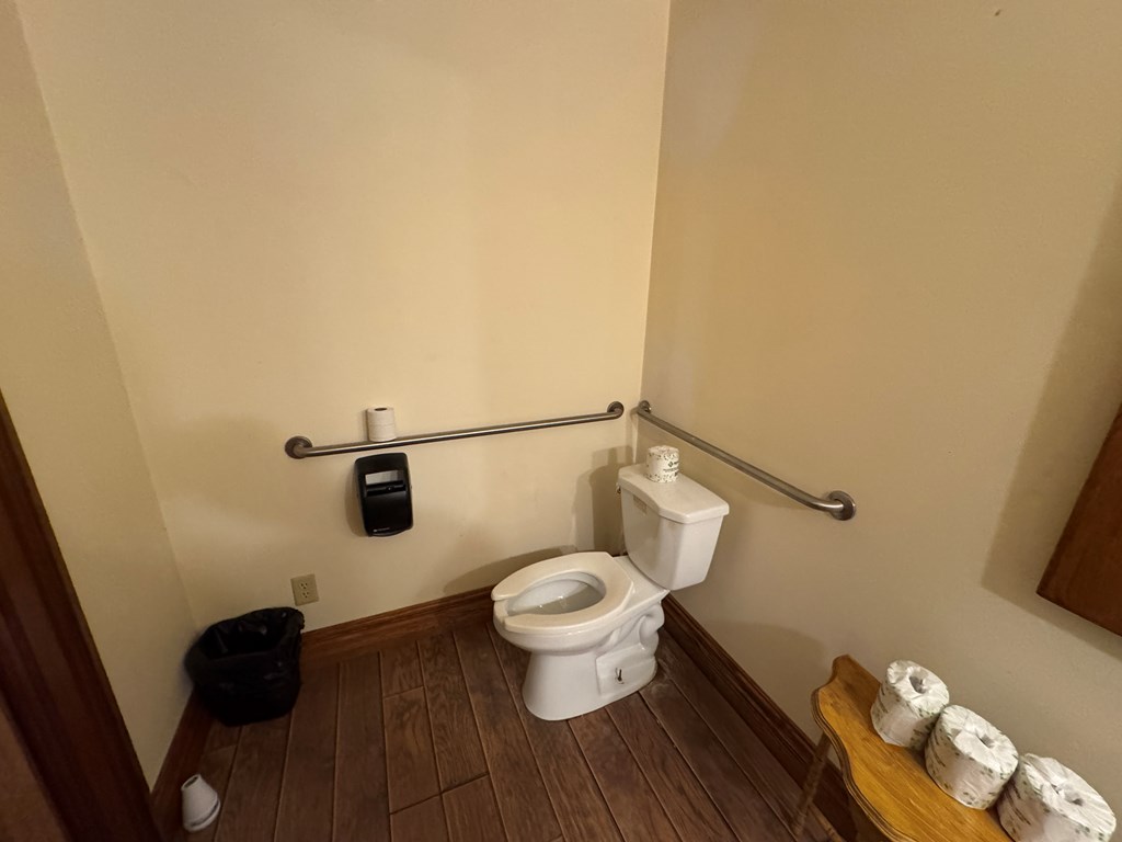 206 Seneca Street Oil City, PA 16301 - Photo 7 of 21 a bathroom with a toilet and a shower