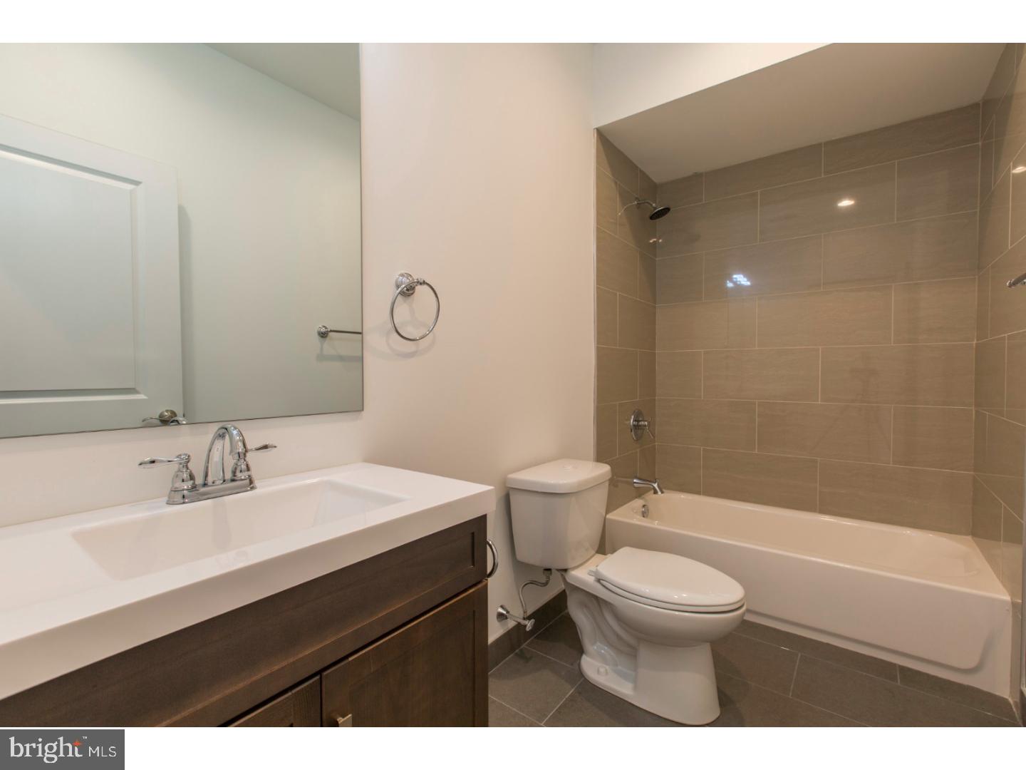 1848 Tulip Street Philadelphia, PA 19125 - Photo 15 of 25 Bathroom