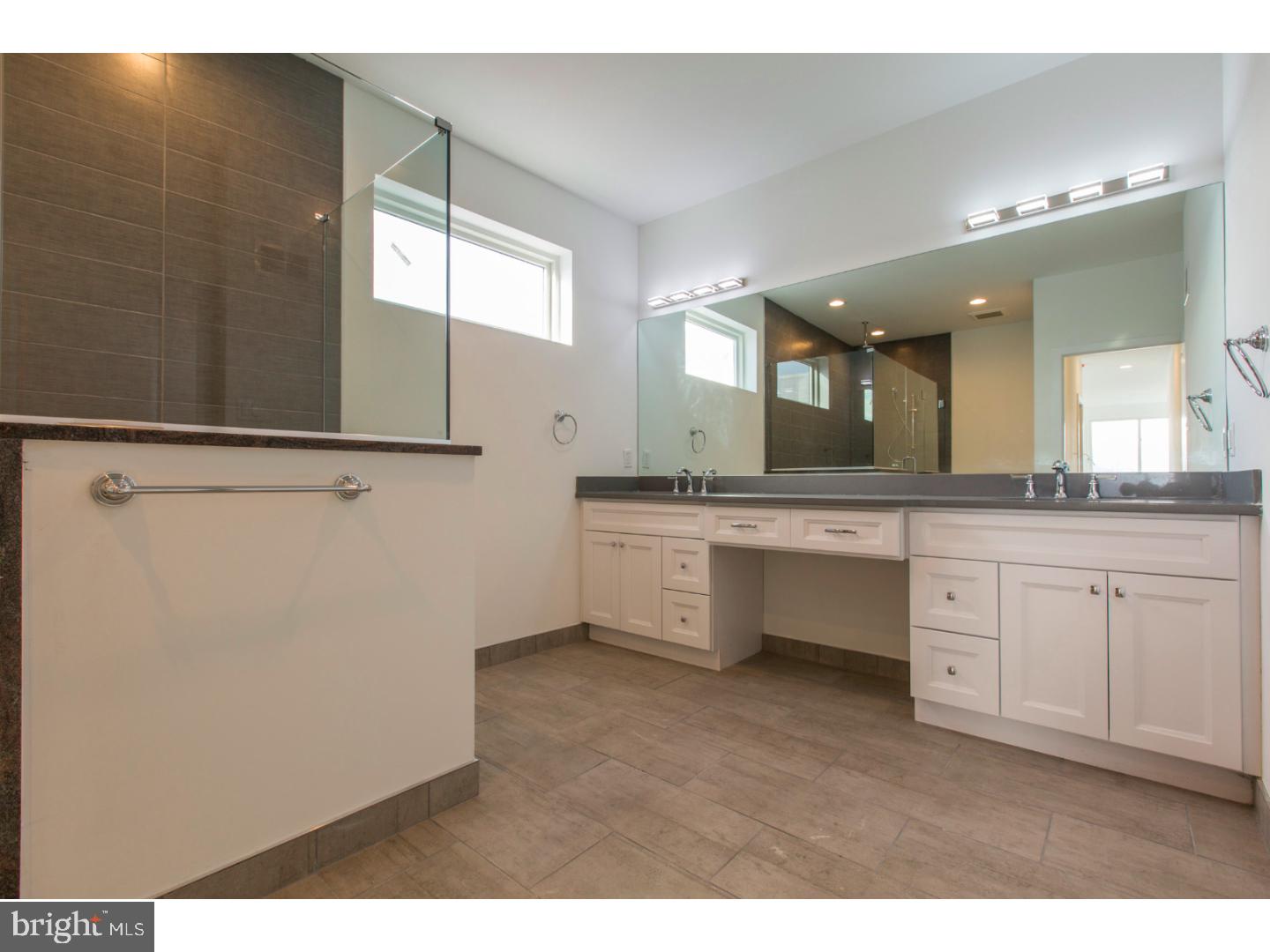 1848 Tulip Street Philadelphia, PA 19125 - Photo 21 of 25 Master Bathroom