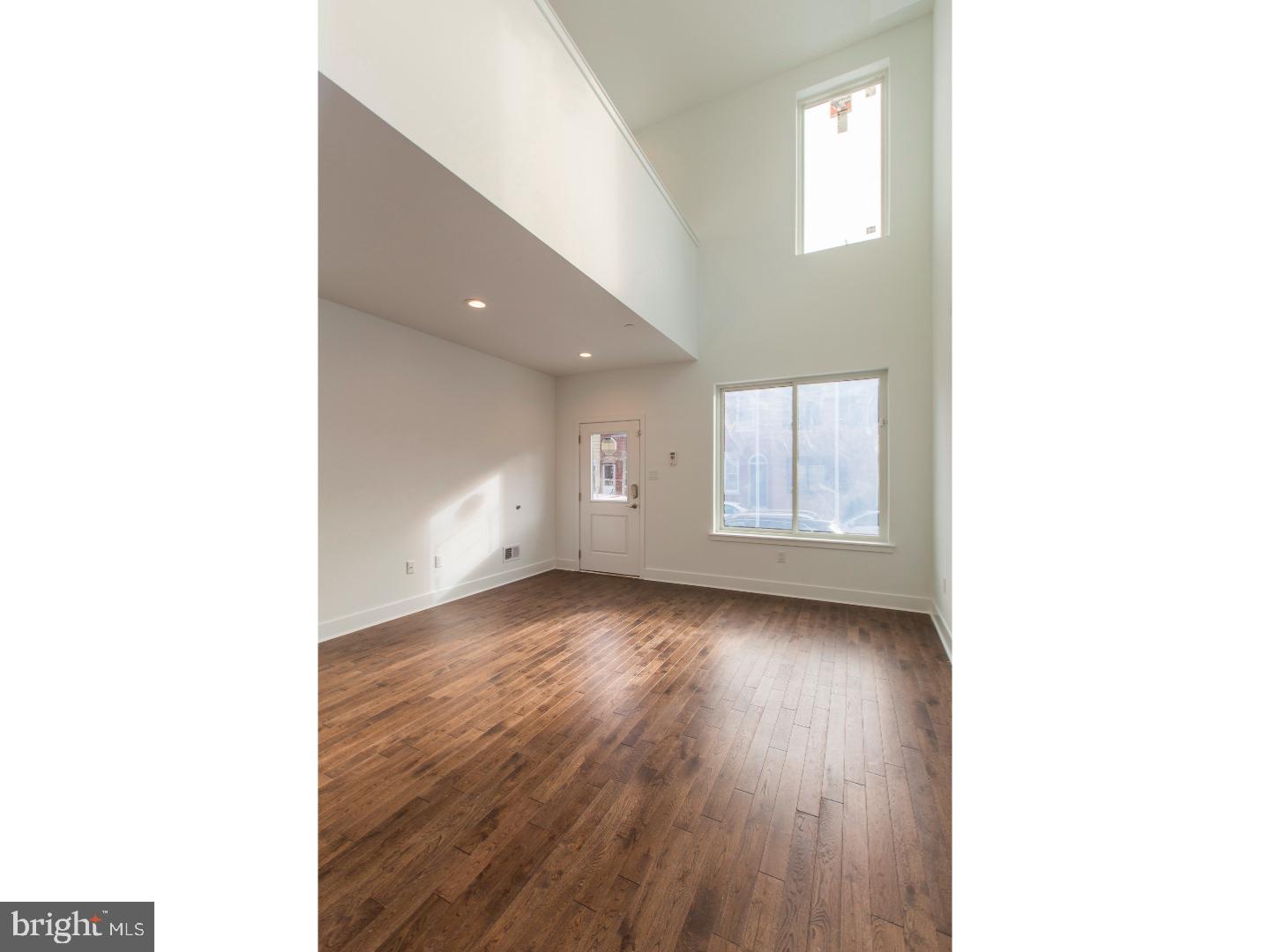 1848 Tulip Street Philadelphia, PA 19125 - Photo 4 of 25 Living Room