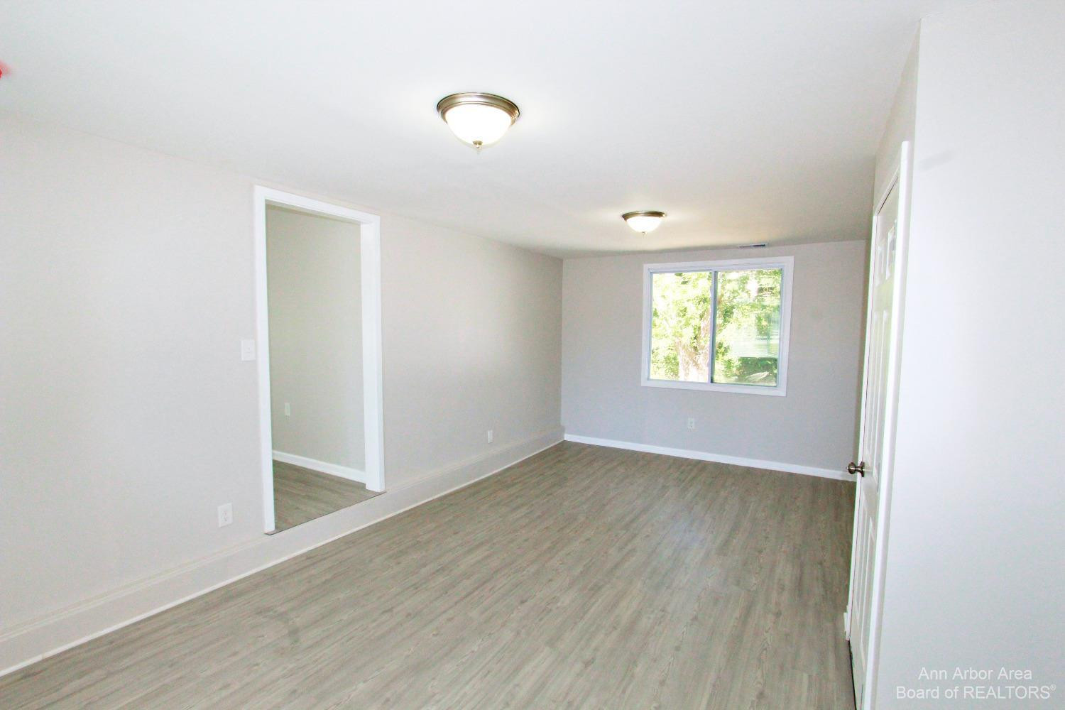 413 North Hewitt Road Ypsilanti, MI 48197 - Photo 12 of 31 Photo 12