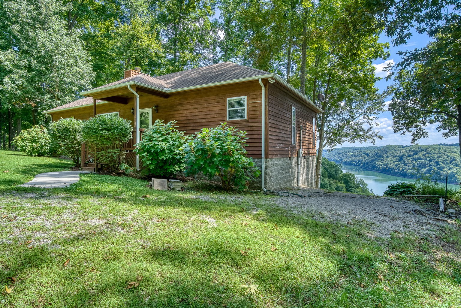1235 Stillhouse Branch Road Sparta, TN 38583 - Photo 2 of 38 Gallery Image 2
