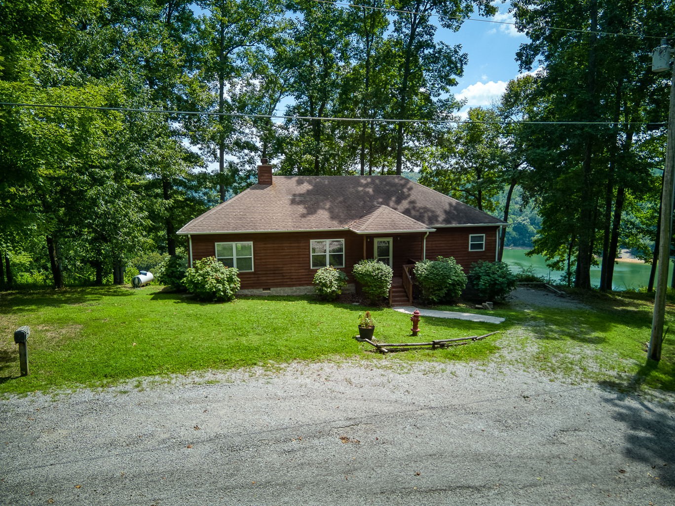 1235 Stillhouse Branch Road Sparta, TN 38583 - Photo 3 of 38 Gallery Image 3