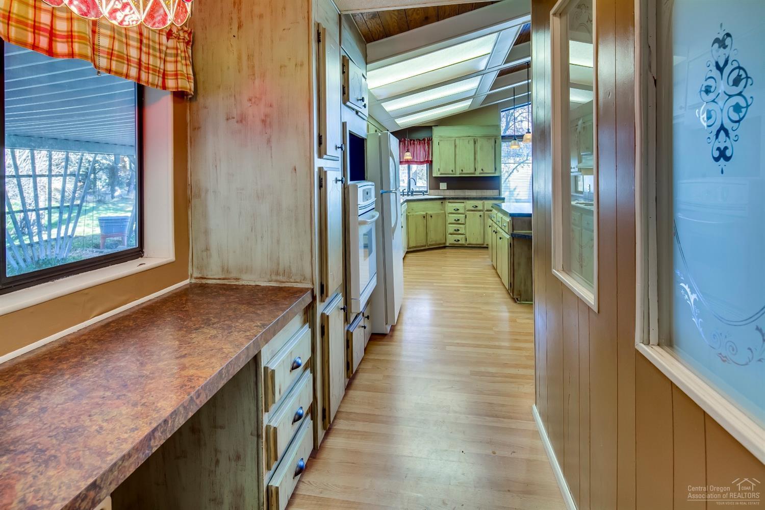 63420 Hamehook Road Bend, OR 97701 - Photo 13 of 25 Additional Photo