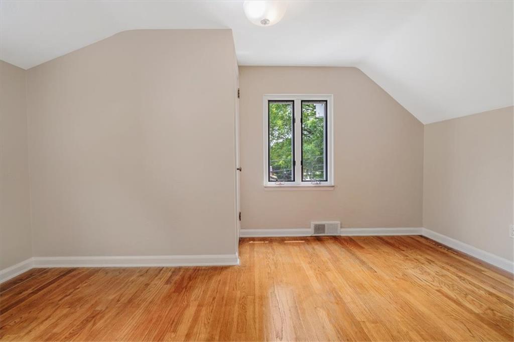14 Elmhurst Road Green Tree, PA 15220 - Photo 23 of 50 Bedroom 2
