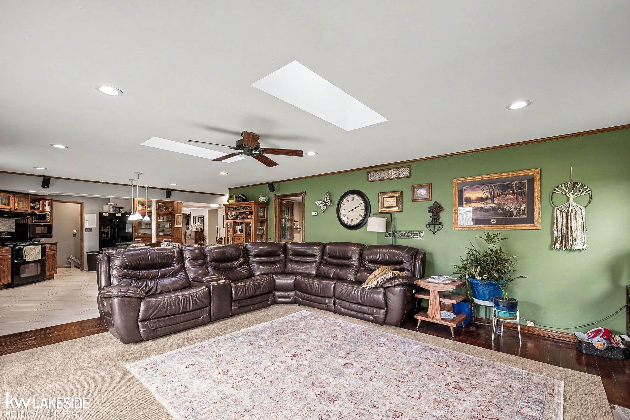 46502 Woodall Road Utica, MI 48317 - Photo 12 of 54