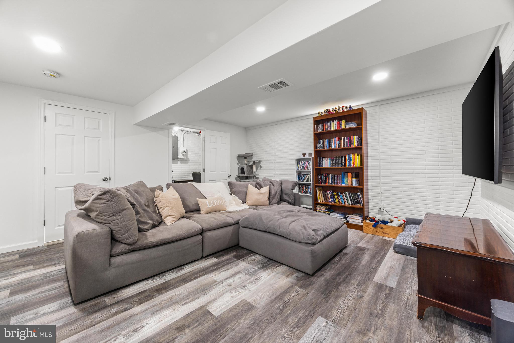 91 Ridgelawn Road, Unit A Reisterstown, MD 21136 - Photo 22 of 31 Finished basement