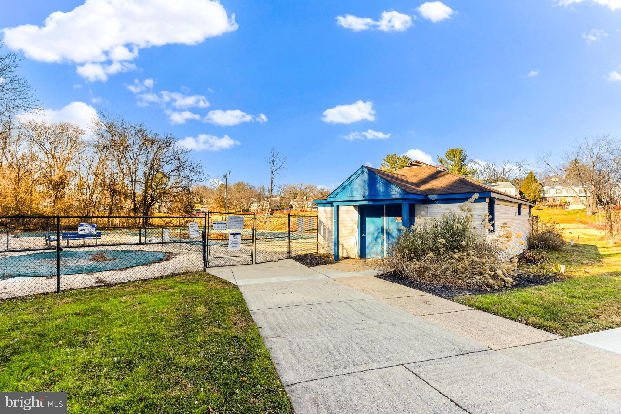 91 Ridgelawn Road, Unit A Reisterstown, MD 21136 - Photo 31 of 31 Pool house