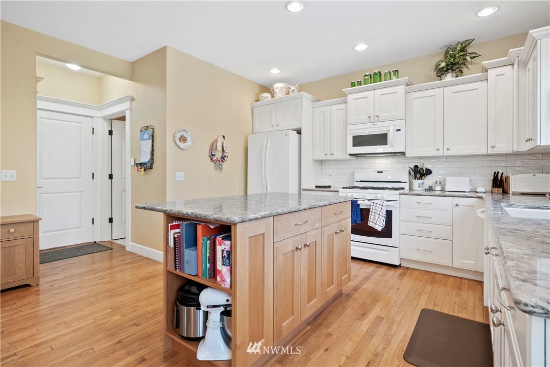 1456 Roma Road Bellingham, WA 98226 - Photo 11 of 34 Gallery Image 11