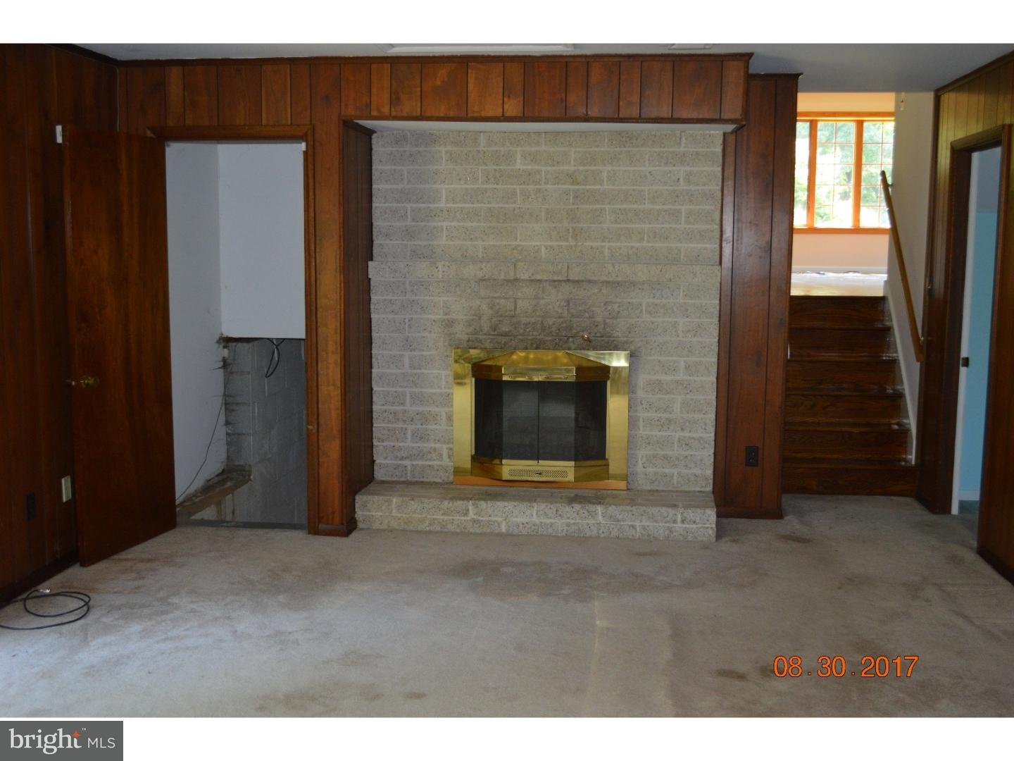 1931 Brandon Road Norristown, PA 19403 - Photo 13 of 25 Family Room