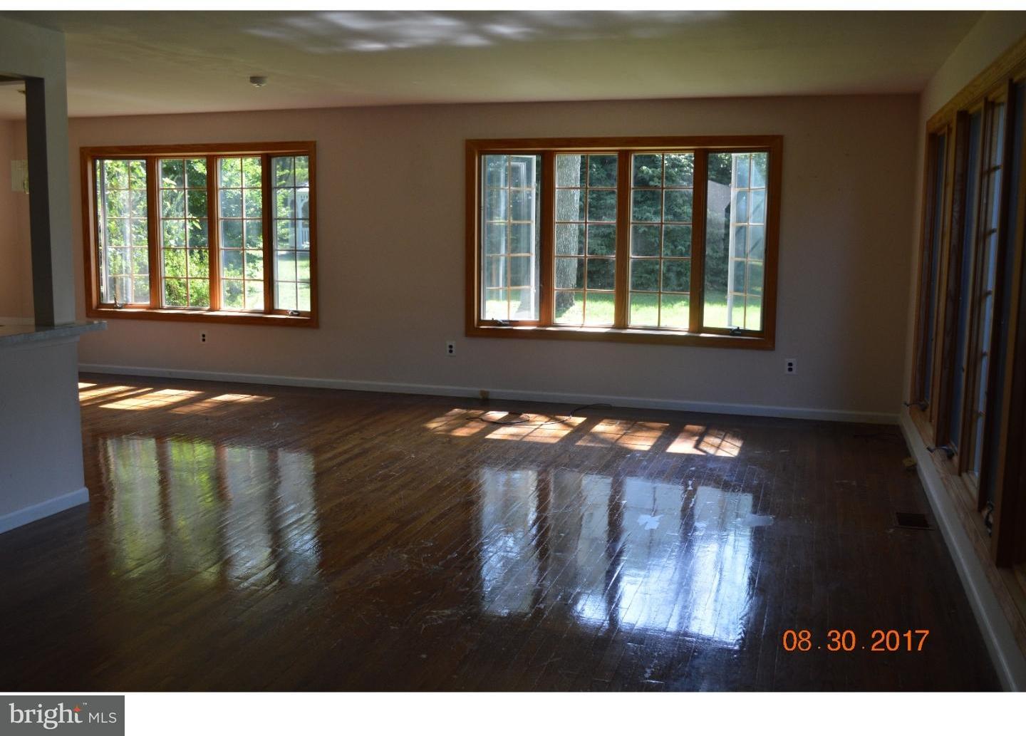 1931 Brandon Road Norristown, PA 19403 - Photo 4 of 25 Living Room