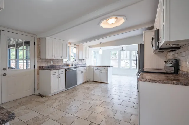 $675,000 | 94 Lakeshore Drive, Northwood, NH 03261