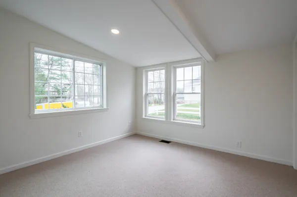$675,000 | 94 Lakeshore Drive, Northwood, NH 03261