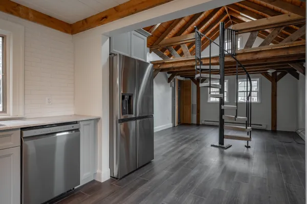 $675,000 | 94 Lakeshore Drive, Northwood, NH 03261