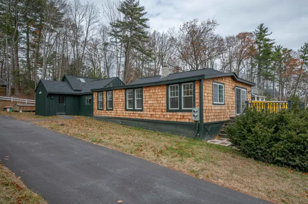 $675,000 | 94 Lakeshore Drive, Northwood, NH 03261