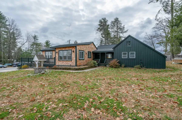$675,000 | 94 Lakeshore Drive, Northwood, NH 03261