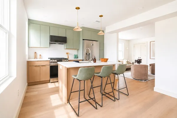 $899,000 | 146 Jaques Street, Unit B, Somerville, MA 02145