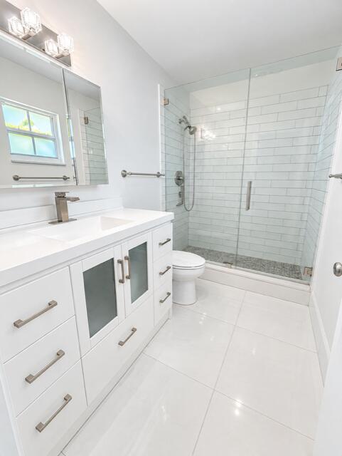182 Del Rio Boulevard Boca Raton, FL 33432 - Photo 13 of 14 Primary Bathroom