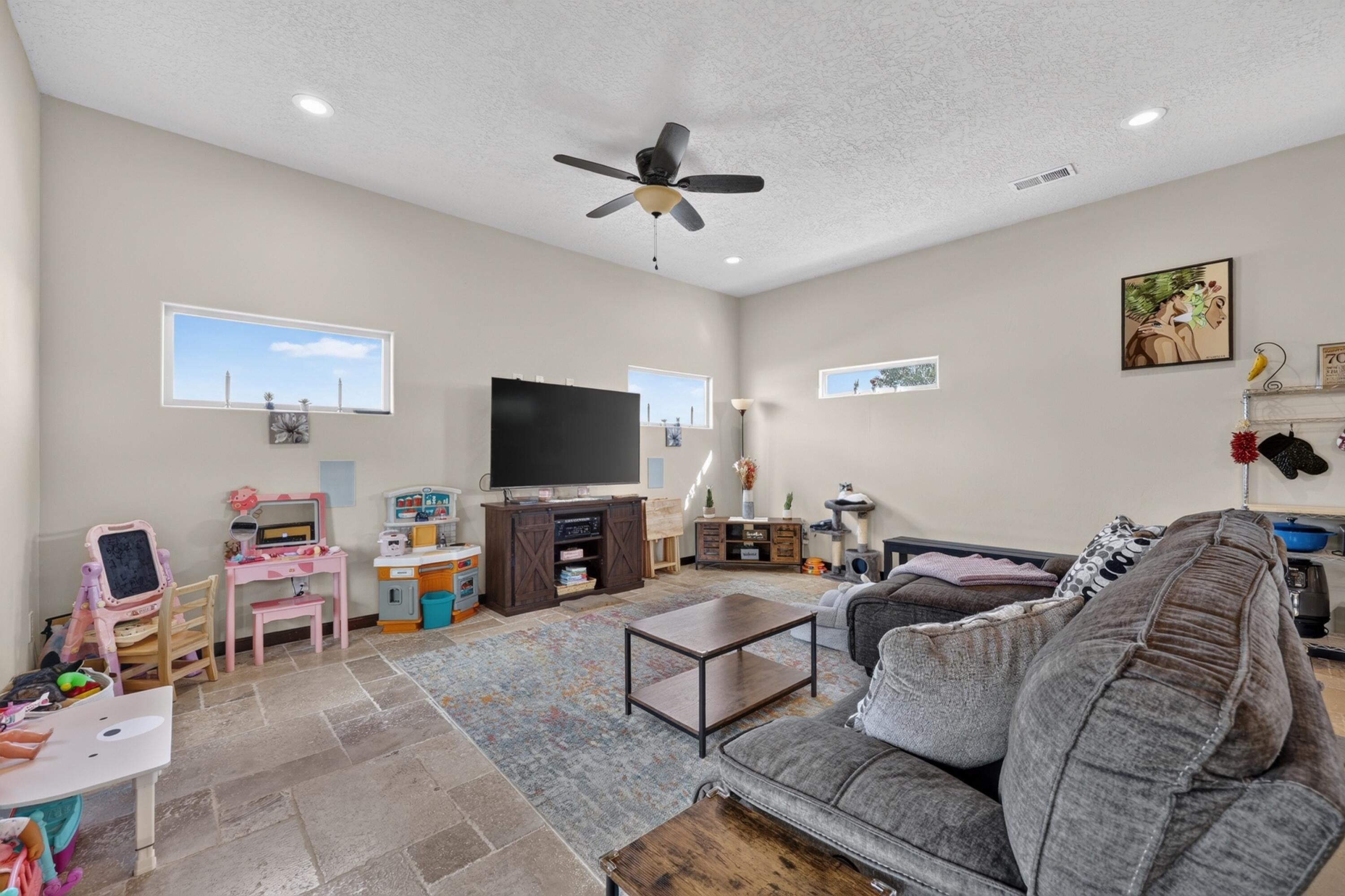 1708 21st Avenue Southeast Rio Rancho, NM 87124 - Photo 37 of 53 Gallery Image 37