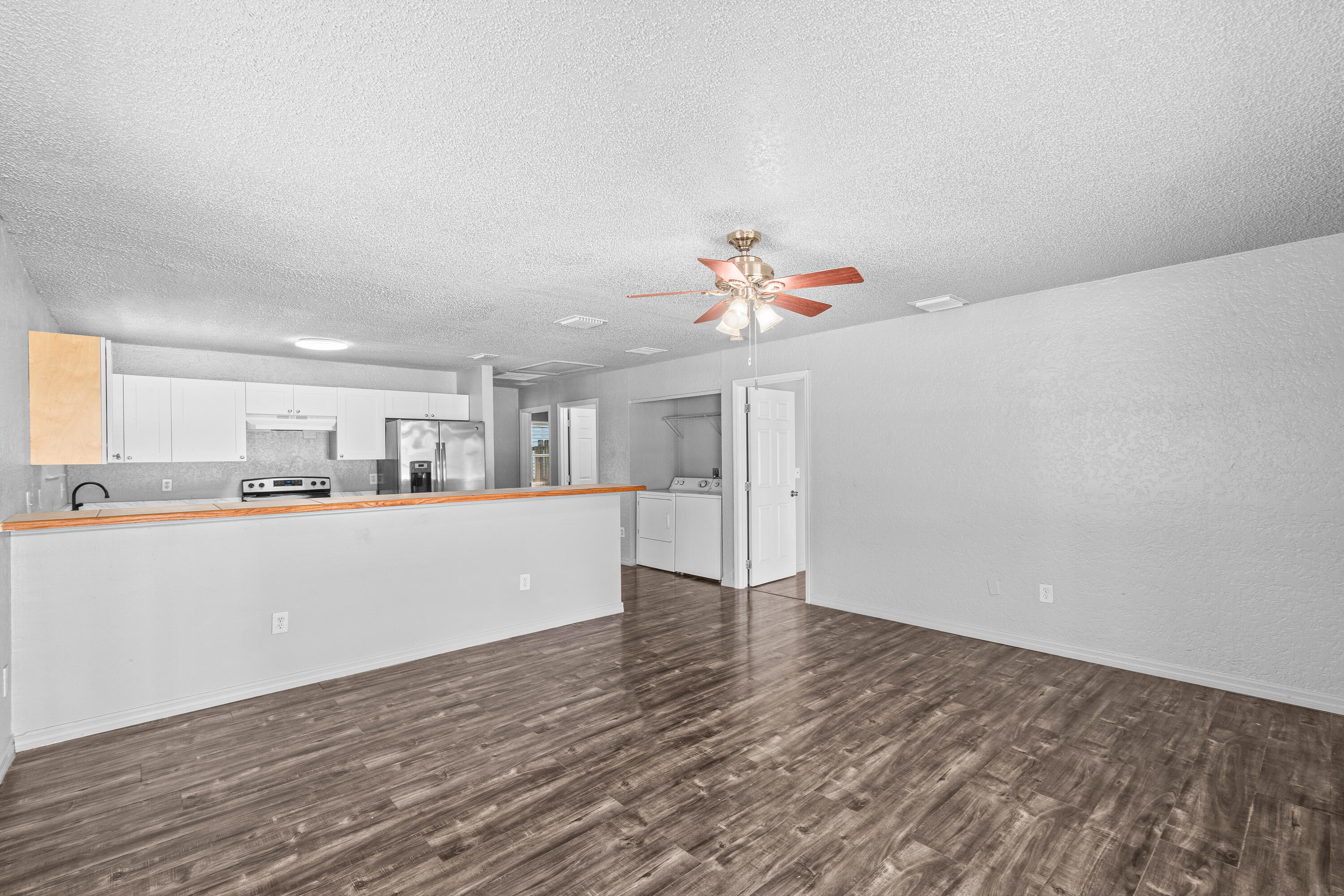1661 West 27th Street, Unit A & B Riviera Beach, FL 33404 - Photo 3 of 19 living space