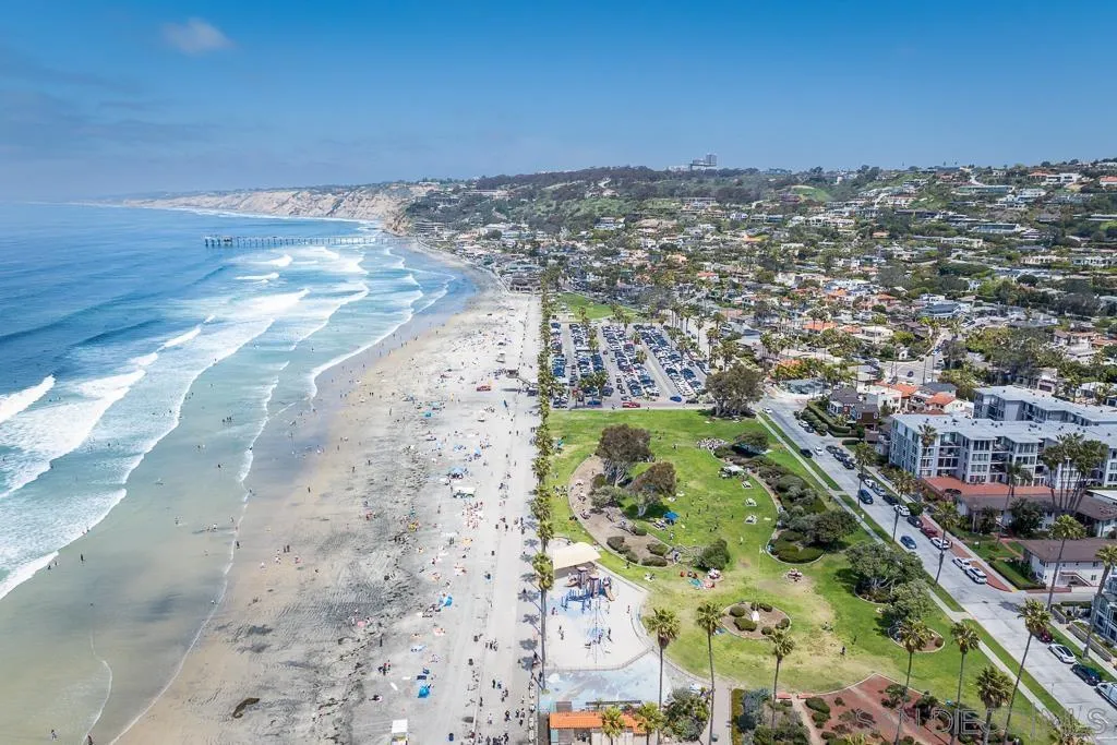 3121 Evening Way, Unit B La Jolla, CA 92037 - Photo 45 of 56