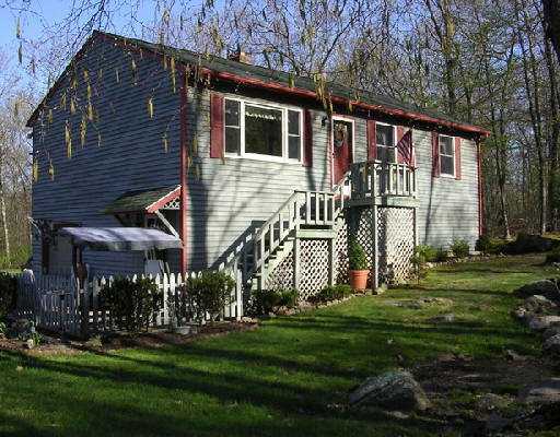 9 Red Coach Road Coventry, RI 02816 - Photo 1 of 1 Exterior Front.