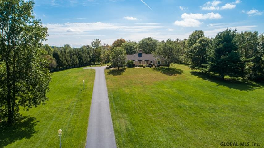 1106 Raymond Road Malta, NY 12020 - Photo 4 of 77 Photo 4