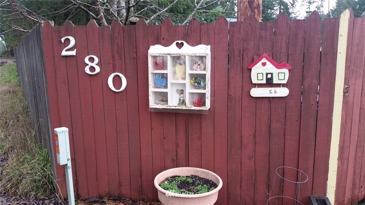 280 A Antrim Road Winlock, WA 98596 - Photo 2 of 15