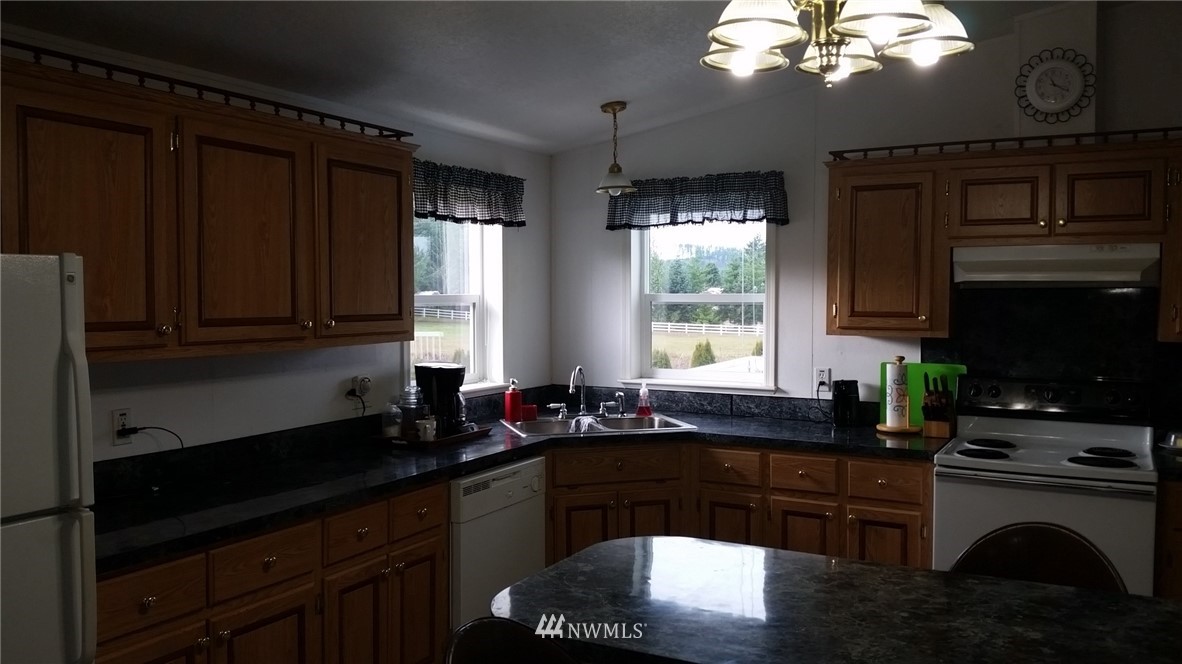 280 A Antrim Road Winlock, WA 98596 - Photo 4 of 15