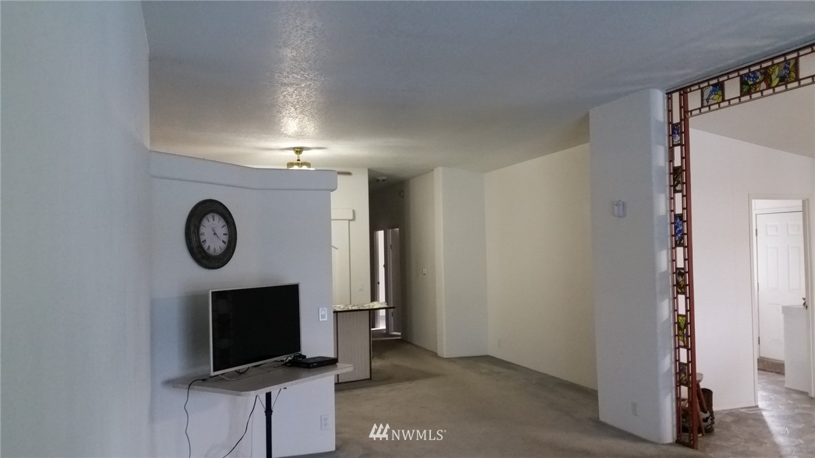 280 A Antrim Road Winlock, WA 98596 - Photo 7 of 15