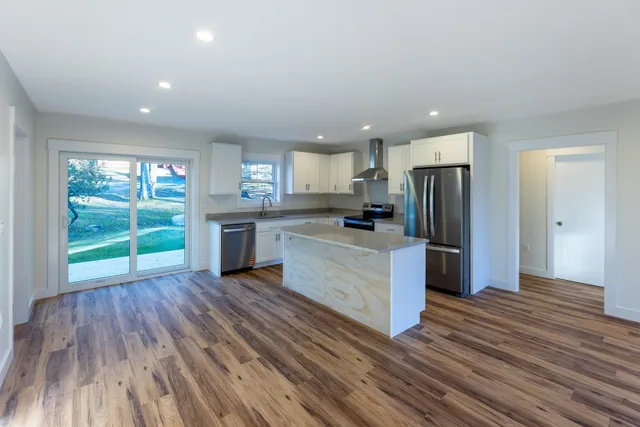 $499,000 | 216 Quechee-Hartland Road, Hartford, VT 05001