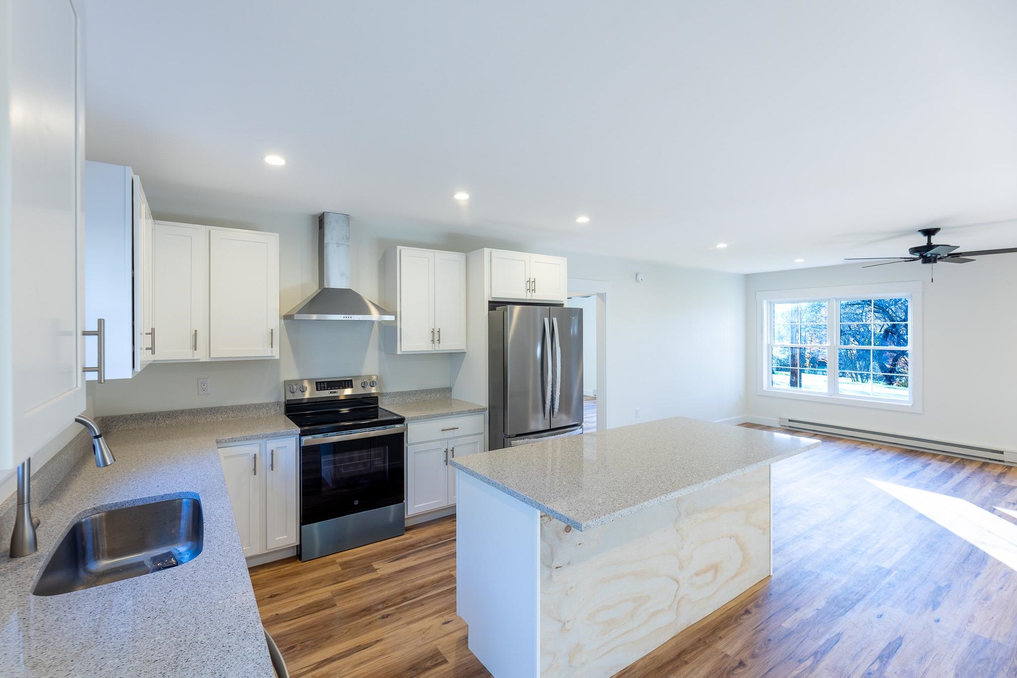 216 Quechee-Hartland Road Hartford, VT 05001 - Photo 8 of 29