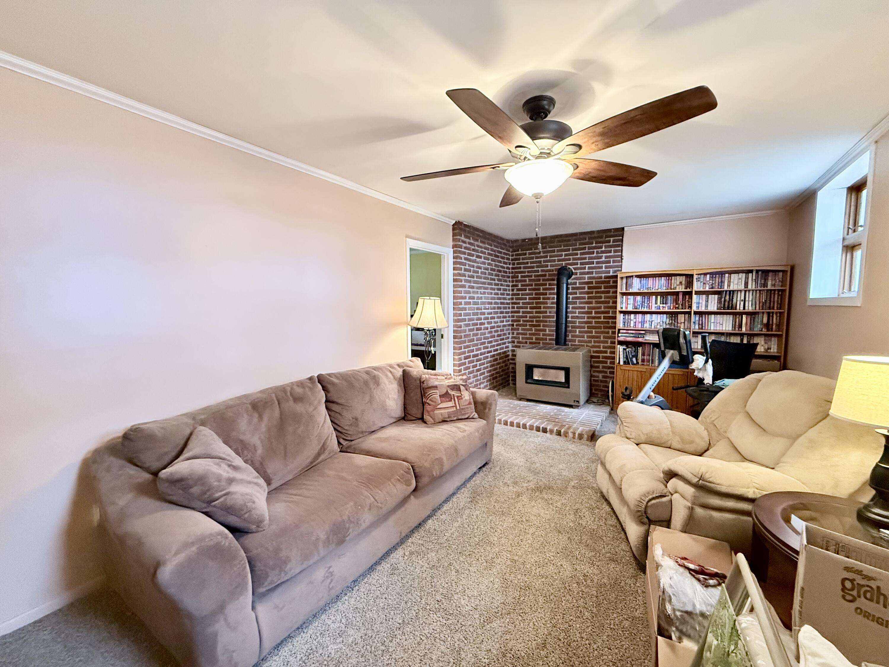 35 Knob Hill Road Peru, NY 12972 - Photo 23 of 31 Family room