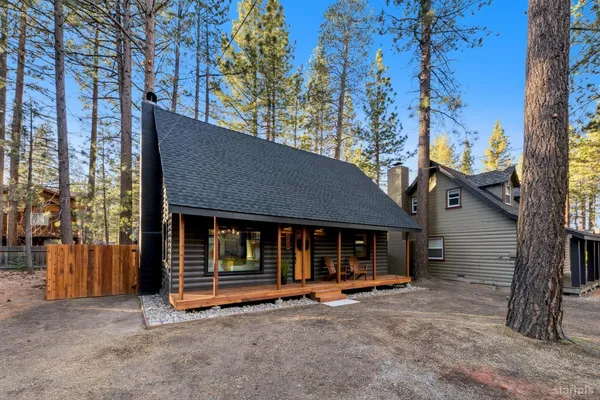 $739,900 | 2139 Lukins Way, South Lake Tahoe, CA 96150