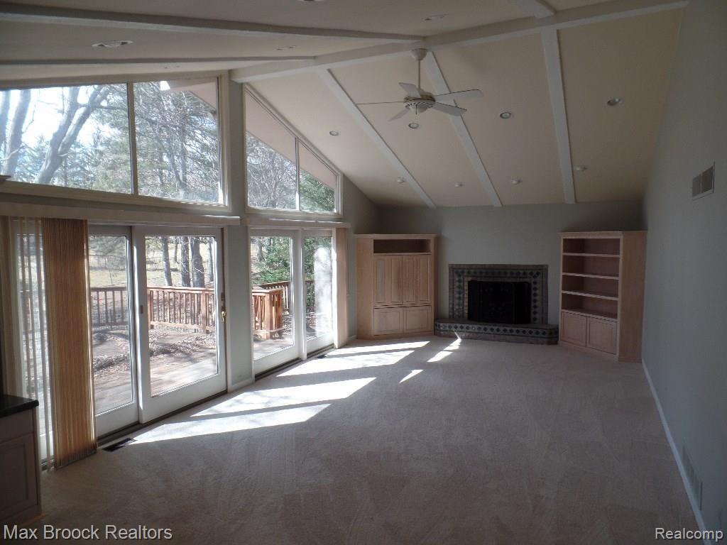 4026 Nearbrook Road Bloomfield Hills, MI 48302 - Photo 12 of 52 006.jpg