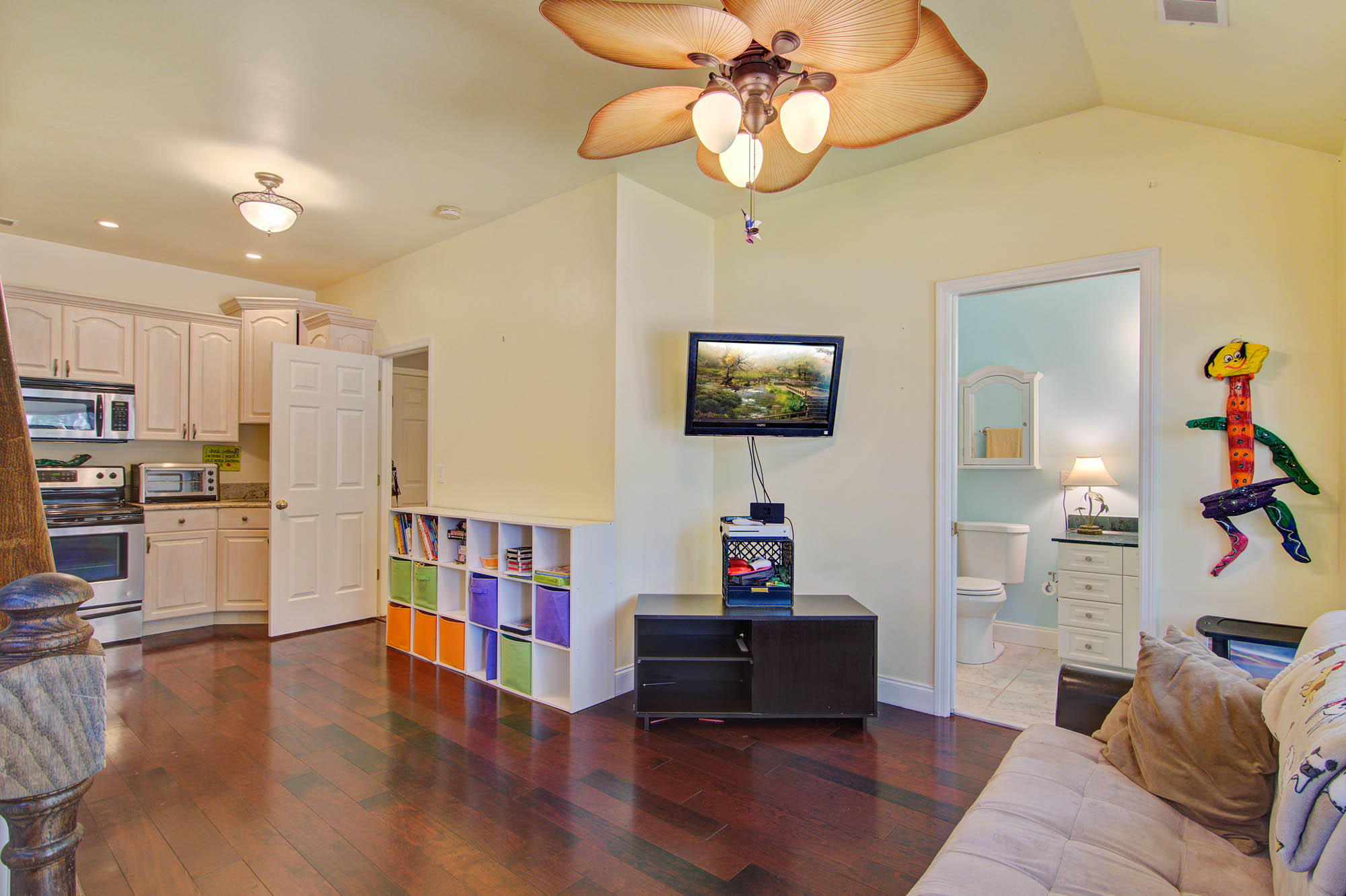 1009 Crooked Oak Road Summerville, SC 29485 - Photo 19 of 36 In Law Suite Living Area