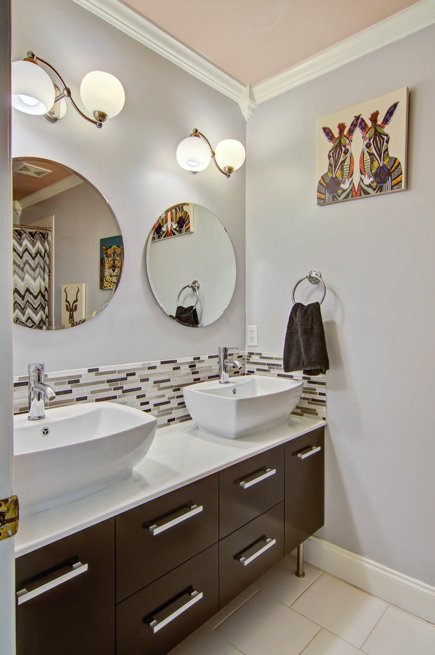 1009 Crooked Oak Road Summerville, SC 29485 - Photo 29 of 36 Upstairs Full Bathroom