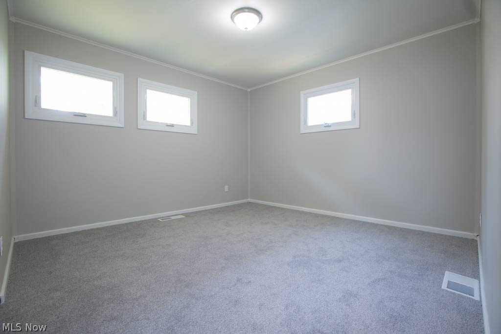 1104 Mayfield Ridge Road Cleveland, OH 44124 - Photo 12 of 35