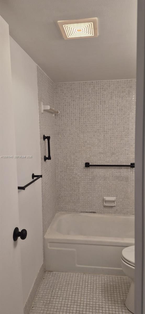 106 Mansfield D, Unit 106 Boca Raton, FL 33434 - Photo 8 of 12 Gallery Image 8
