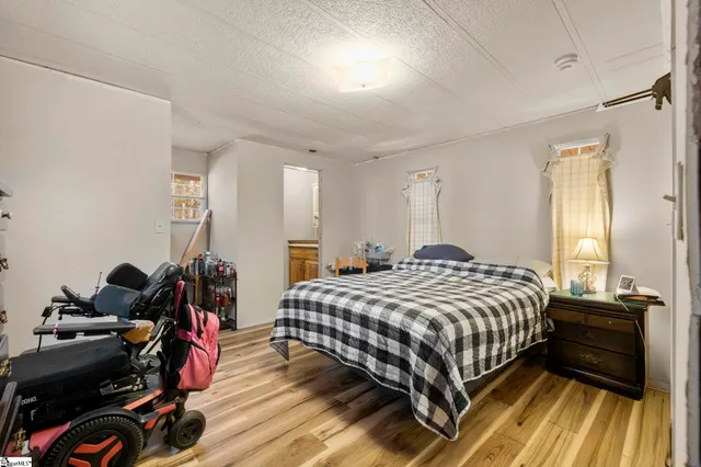 $180,000 | 2728 Indian Mound Road, Laurens, SC 29360