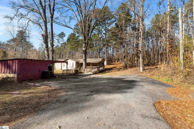 $180,000 | 2728 Indian Mound Road, Laurens, SC 29360