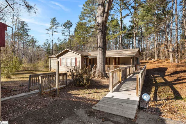 $180,000 | 2728 Indian Mound Road, Laurens, SC 29360